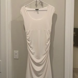 White slim dress med